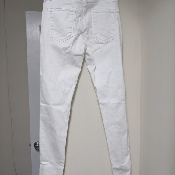 Just Black brand Skinny Jeans in white - Picture 2 of 2